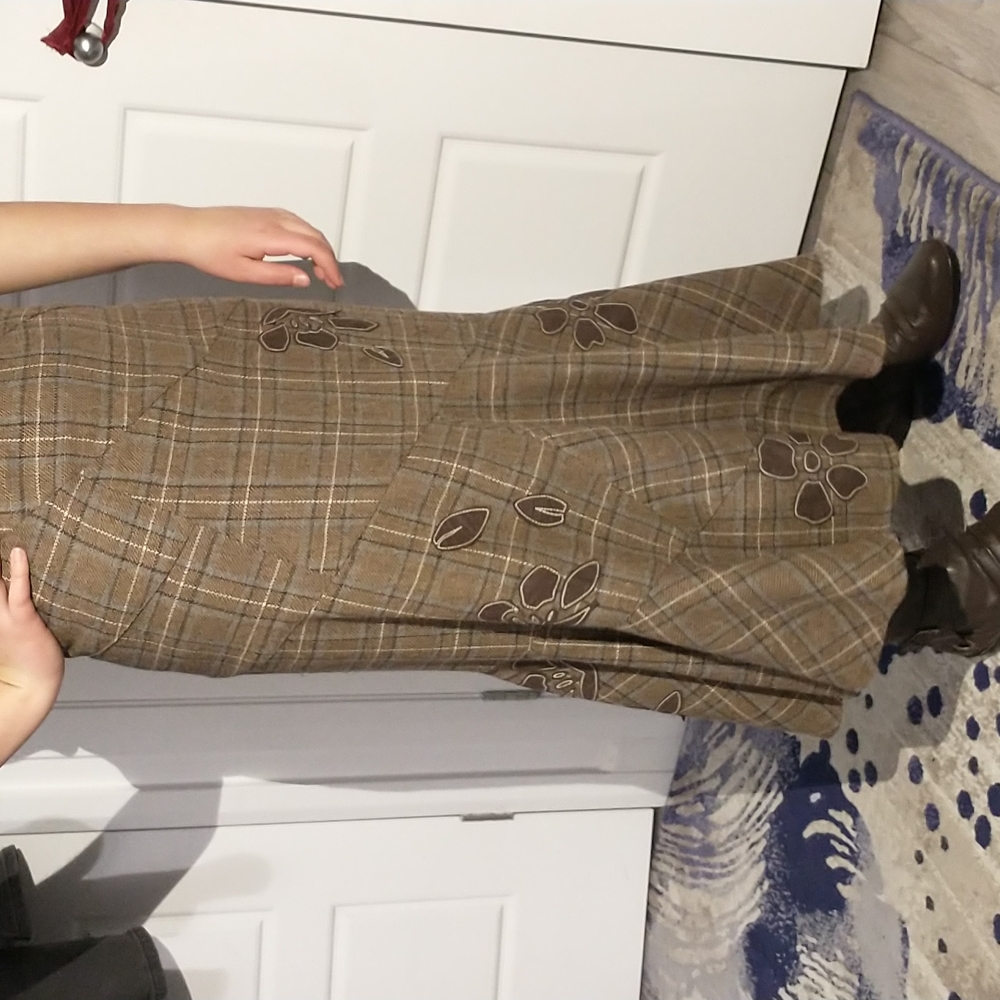 an Fransisco whool skirt